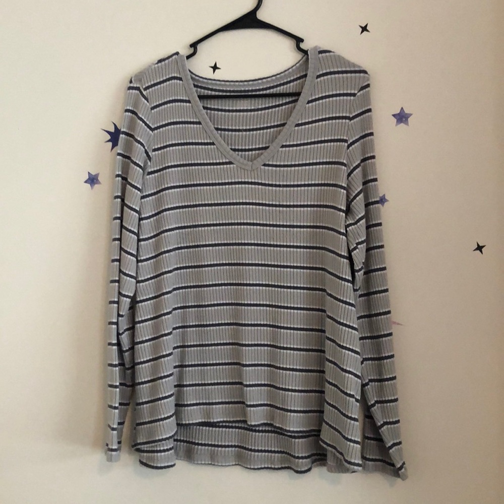 Sweater - Picture 3 of 4